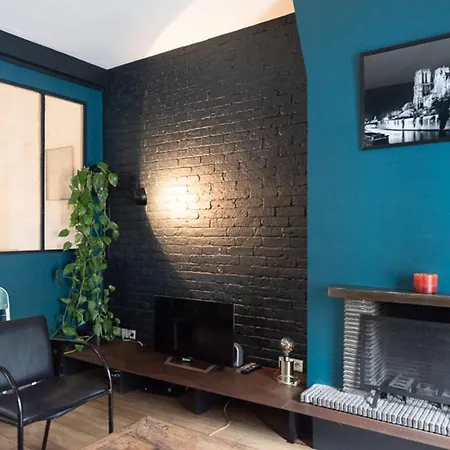 Quiet Spacious And Bright Nest In 14th Lejlighed